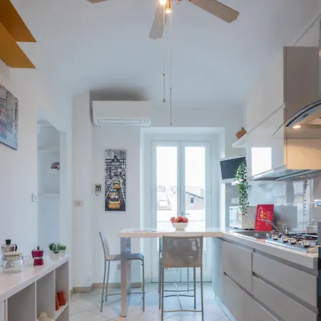 Luminoso A Due Passi Da Porta Susa By Wonderful Italy דירה טורינו